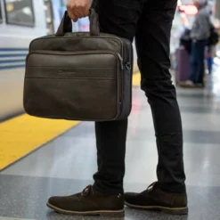 Alpine Swiss Messenger Bag Colombian Leather 15.6” Laptop Briefcase Portfolio